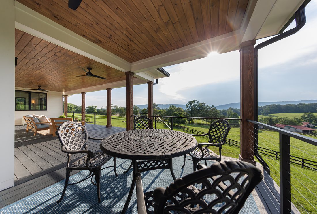 The covered porch at Monte’s Run